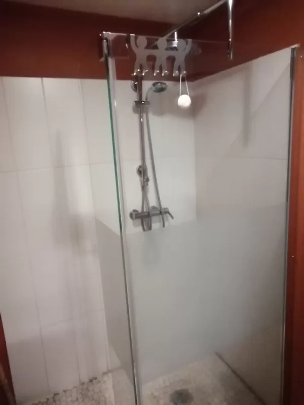 Douche italienne dans la sdb au rdc